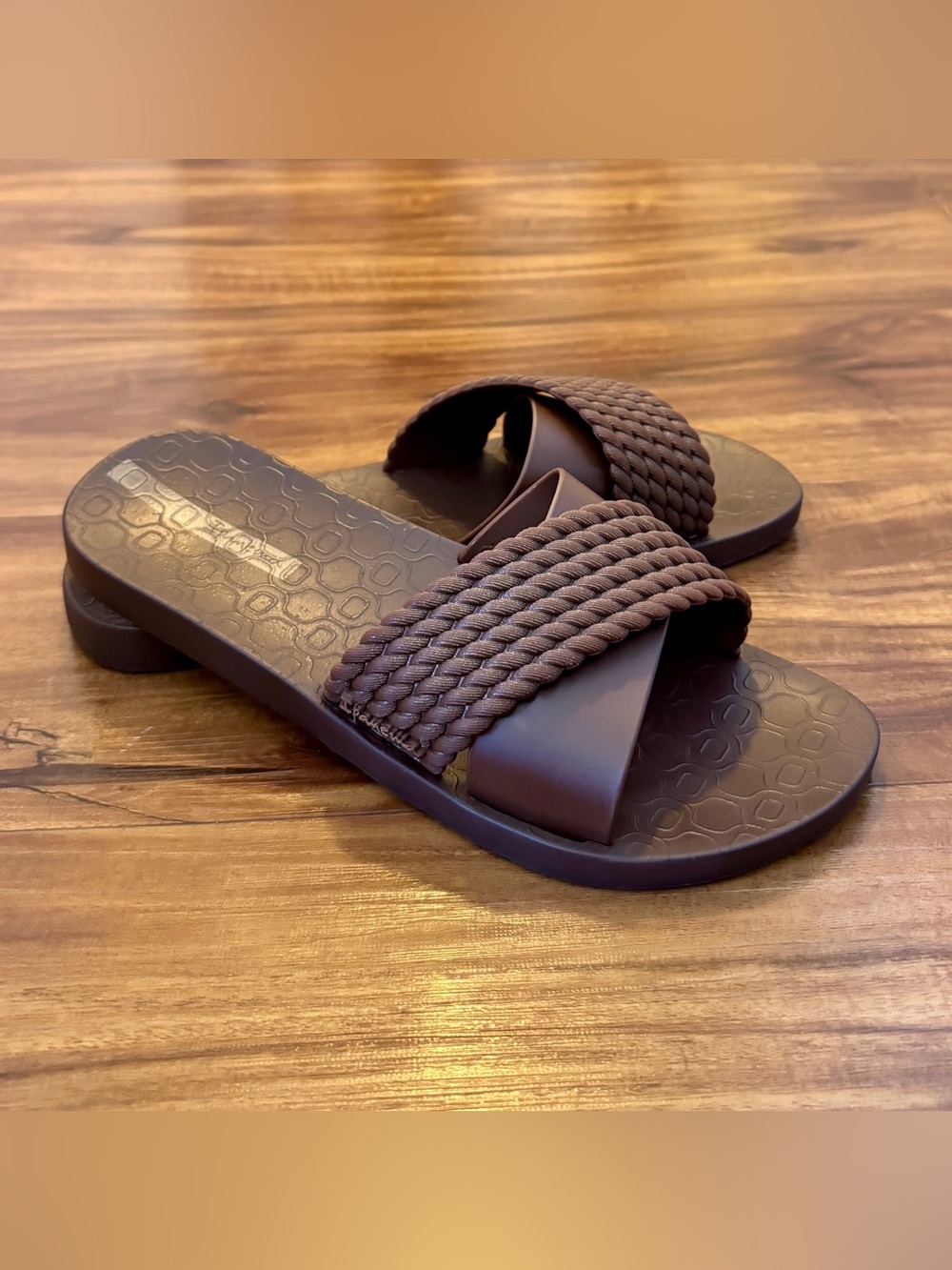 Ipanema Woven Strap Slide Sandals Brown 7 Boho Artisanal Minimalist Beachy Fall